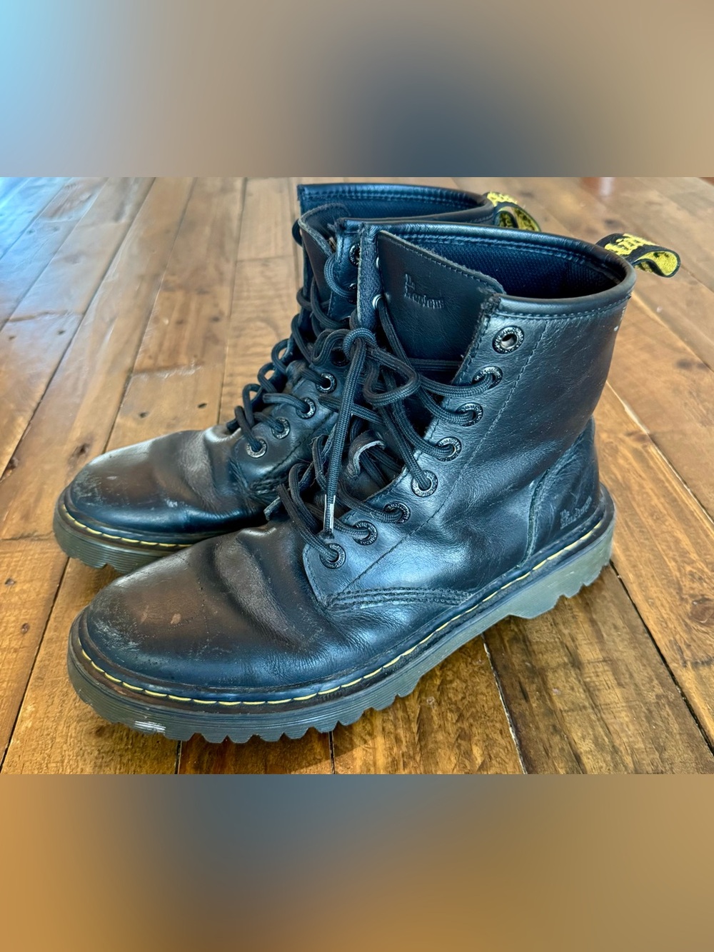 DR DOC MARTENS AWLEY Size 8 Men | 9 Women Black Combat Boots AW004 Good Overall